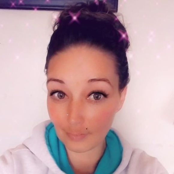 Meet your Posher, Tanya - Picture 1 of 1